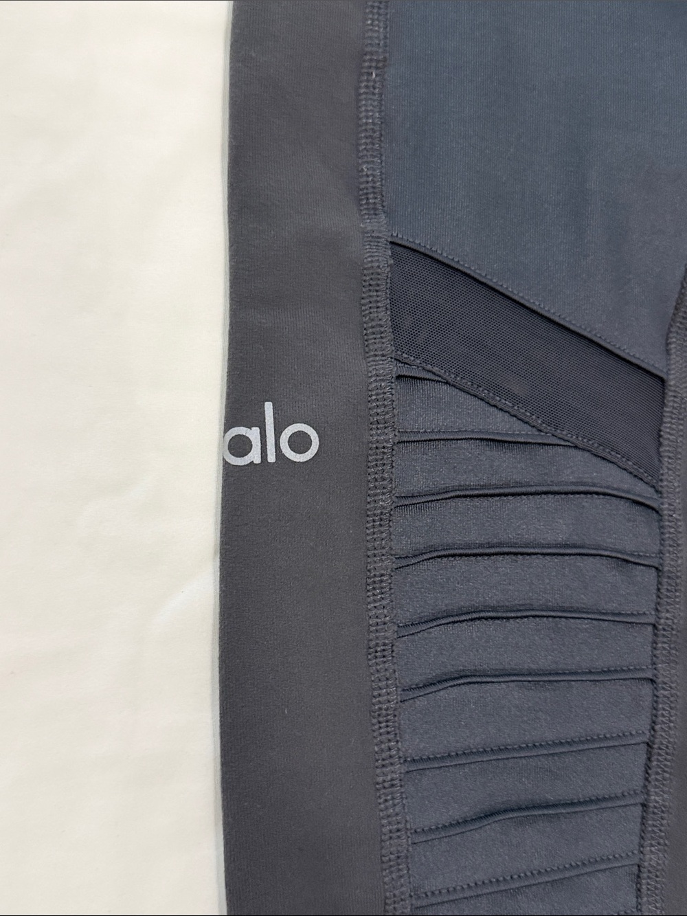 ALO Yoga Black Ribbed-Panel High-Waist Jeggings - Picture 8 of 8